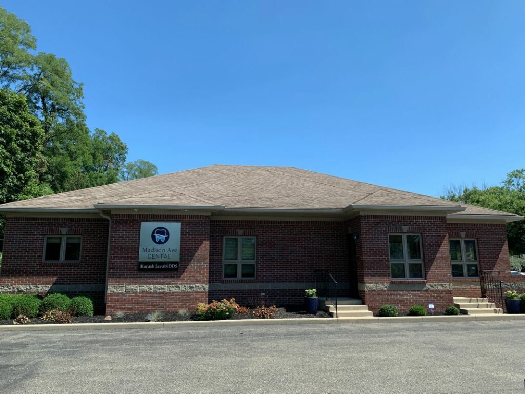Madison Ave Dental office exterior and entrance